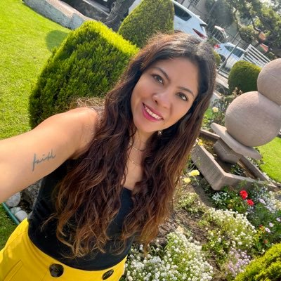 vianey_cv77's profile picture. 