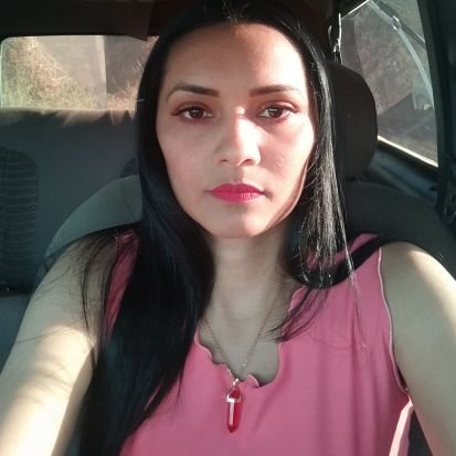 Lic . Educación
Mcs. En formación.
Emprendedora .Luchadora.
Enamorada de mi familia😍