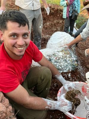 Boricua 🇵🇷.PhD candidate at the University of Michigan, vertebrate paleontologist. I study the evolution and paleobiogeography of crocodiles 🐊.