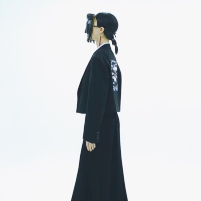 한복을 모티브로 이것저것 만드는 사람 | 한셔츠&자개반다나 𝗧𝘂𝗺𝗯𝗹𝗯𝘂𝗴 open!