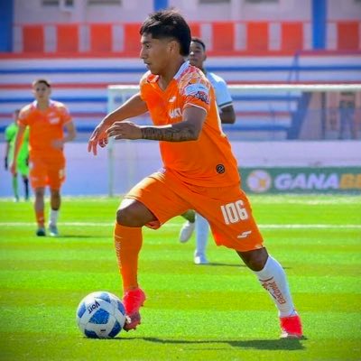 IG:@c.arlit0ss//Jugador del @CFcorrecaminos//@PUMAFootball