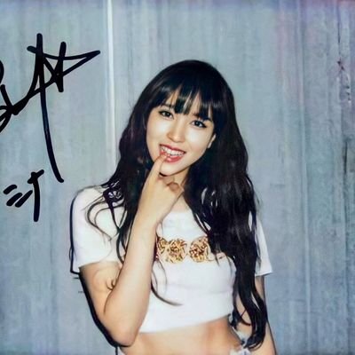 jrvtest's profile picture. Kpop buying alt for closeted kpop stan, nothing to see here