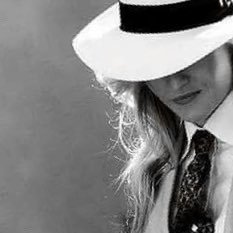 sojourningroz's profile picture. ⛷️🍁🏅🗽