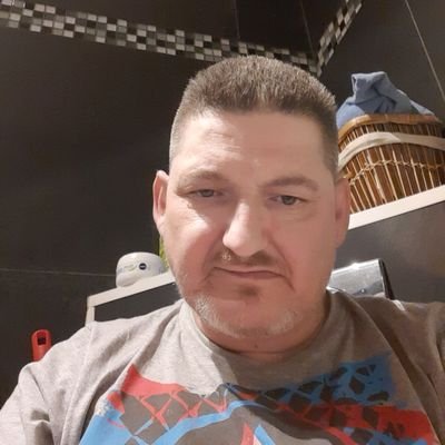 RicciGiovanni5's profile picture. 