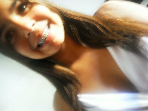Thaais , 15 anos , Viginiana , Paulista , Corinthiana roxa , solteira (6) , quer saber mais , só clicar em + Follow ;DD '
