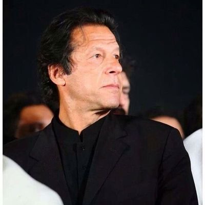 uvasian❤️ 
vet doc 🐈‍⬛💉 💊
Proud Pakistani 🇵🇰
social media influencer🔔