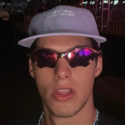 fopcoments's profile picture. 