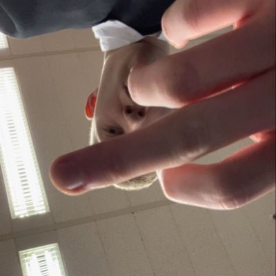 thctore's profile picture. 6'3 tech-specialist; need help? ➜ DMs :)
99percentile aimer.