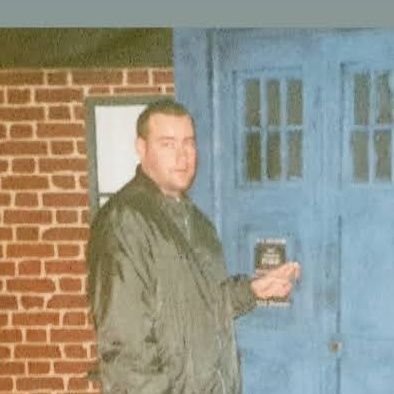 Born between The Time Monster & The Three Doctors. Whovian. NHS worker. if you have a TARDIS I have conditions on travel.  👬🏳️‍🌈 He/him.