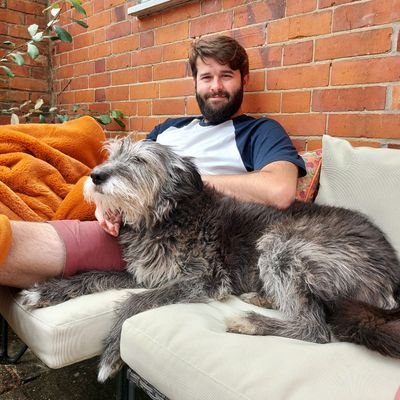 Comedy drama writer/performer. Credits: DMs Are Open | BBC Radio 4.
https://t.co/tbQmR9YVCc