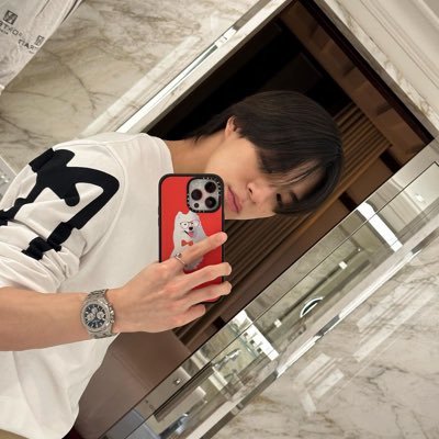 JJENOKECE's profile picture. 〄 이제노 ᎒ A man that have two sides, as though the cause to disappear of people cause his captivation. (2OOO)