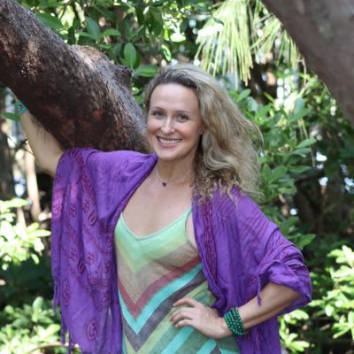 ✨ 💜
Non-profit Director of Operations | Holistic Transformation Guide