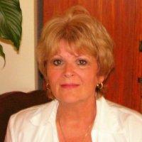 Sheila (@whatsmycat) Twitter profile photo