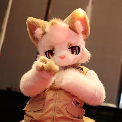 Yamato_ZY's profile picture. 這裡是大和，超嚴重的潔癖x宅舞賽高！Kpop好耶！攝影學習ing~期待認識更多的朋友捏～