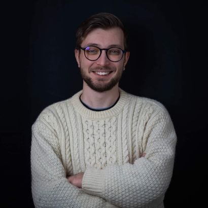 Monteur, developpeur web, DJ et vite fait créateur de contenu sur Youtube tout les 2 ans