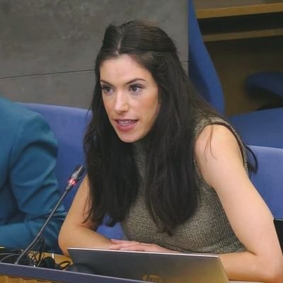 Periodista política en @elperiodico y
@PrensaIberica
✉️ acabanillas@elperiodico.com