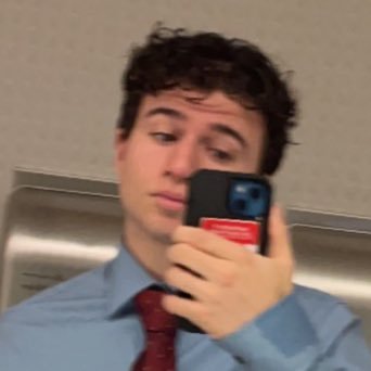 itsdavidleal's profile picture. chronic user, rare poster | ET enjoyer | proud NUTMEGER | UHART ‘26