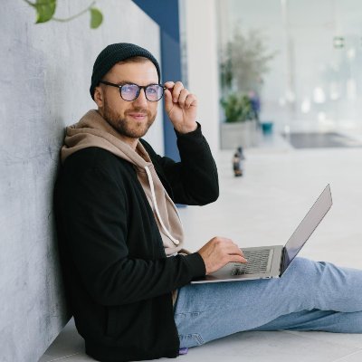 DippenNick's profile picture. Professional Copywriter: Engaging Content for Your Website, Blog, or Social Media
contact me