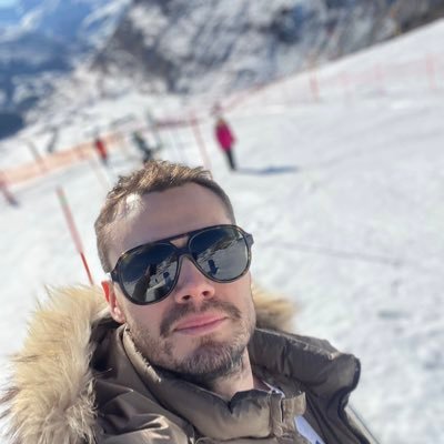 Crypto developer on Cardano • Follow me to read about the blockchain, smart contracts and a cool project that will be revealed soon