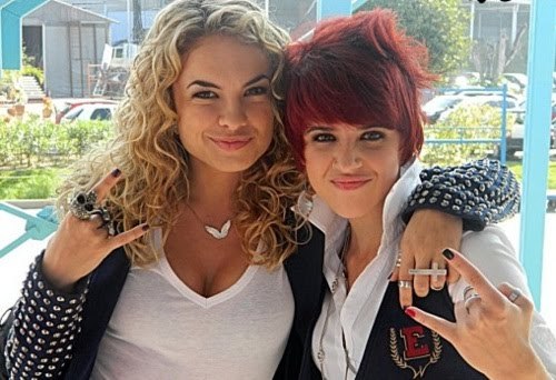 Ddd a: @Lua_Blanco @melfronckowiak @sophiaabrahao @Aguiarthur @ChayLeao @MicaelBorges_ / Ofd por:@Viviannsg @Augusto_Garcia_ @DianeCardoso /Mdn:@Vicioem_REBELDE