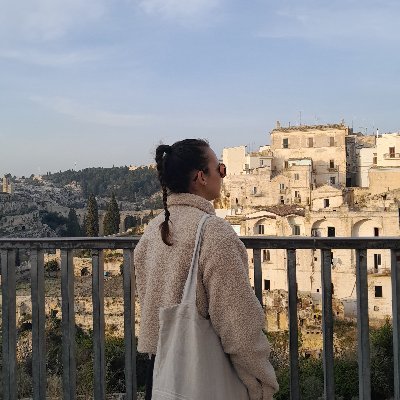 acmeetstheworld's profile picture. Living life like a story 💫