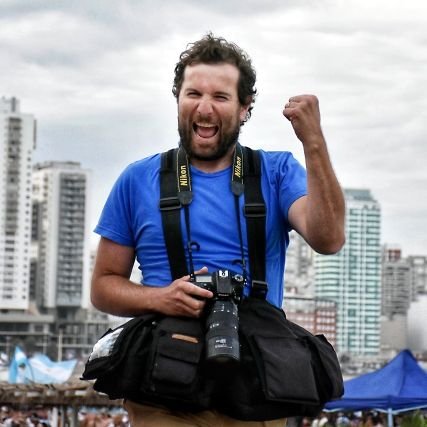 Riocoloradense - Fotógrafo - 
Reportero Gráfico Diario La Capital Mar del Plata.                            .
Instagram: MauricioArduin