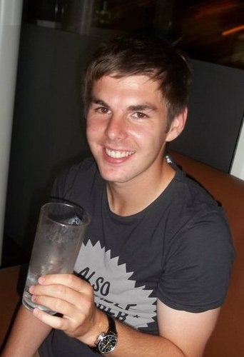 PE Teacher. Loves football, cycling and horse racing!