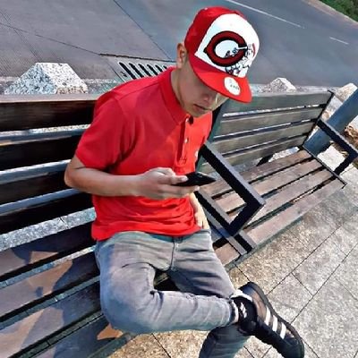 RodrigoBL8's profile picture. El chico es reservado y ella quiere que compitan porque todos son de su agrado.