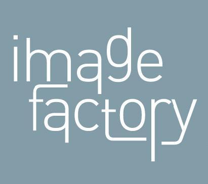 imagefactoryNO1's profile picture. 영화사 이미지팩토리의 트위터.2012년 개봉 첫 번째 영화는 김기덕 사단 홍일점 문시현 감독의 첫장편영화 '홈 스위트 홈' 입니다.그녀는 사회적 주제의 인식 능력과 시간과 공간에 대한 영화적 고민으로,초저예산의 한계마저 무색케 만드는 무한한 가능성을 지닌 감독입니다.3월15일 개봉.