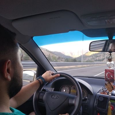 hsagin34's profile picture. Kendine Yaslanan Dik Yürür.