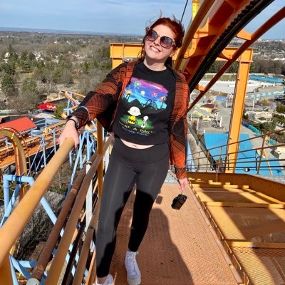 the girl with the velocicoaster tattoo | corgos, nature, crossfit, and theme parks | sdit: ahsoka tano the corgi 🍑 | phl | intamin & talon stan account