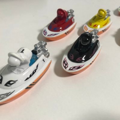 データでボートレースの穴予想をしていますらーくです。各選手の得意・不得意をデータで見抜き、穴を狙います。ギャンブルを楽しみながら、万舟の一撃を味わいましょう😊