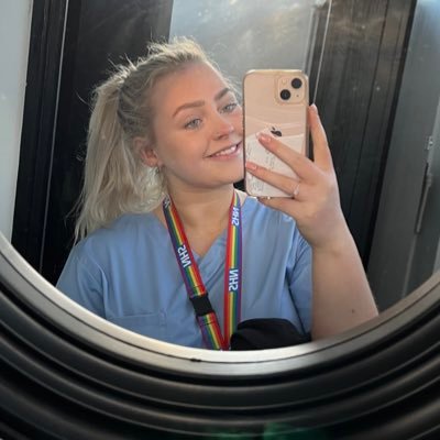 Nursing Student || Well Being Ambassador @QUB || RCN Student Ambassador @RCN 🌺🤍