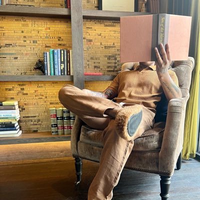 Lemon_Loa's profile picture. Follow God. Closed On Sundays