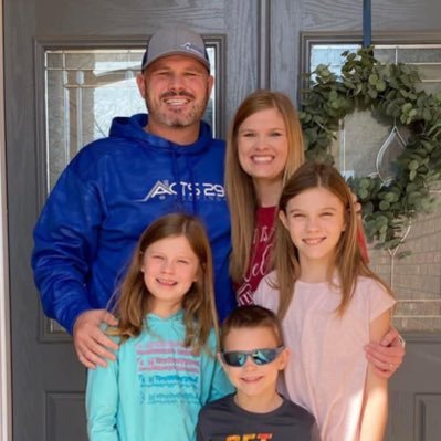 Joshfranzoni's profile picture. Follower of Jesus Christ, husband to Rachel Franzoni, father to Paisley, Kate and Cooper. Sales Representative at Acts 29 Roofing.