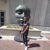 sideline story (@odd_m_o_e) 's Twitter Profile