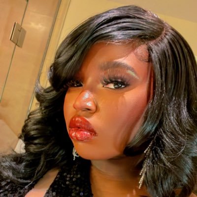♡ Selu Alumna| 1908💗| IG📸: @queen_mentality
🌺•° watch the queen conquer °•🌺