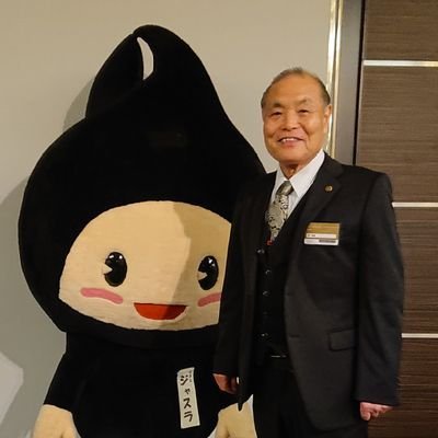 幸せの扉を開く旅人!
毎日が新しく毎日が新たな門出!なにを成したか?・・・より
「どう生きるか!」が人生のテーマ!
四季折々の草花を愛でる日本の歴史と文化は素晴らしい!
あらためて日本とは何か?
日本人とは何か?
をテーマにつぶやく。