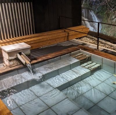 温泉♨️やきれいな景色🗻が好きな40代🧑です。
投稿画像の無断使用はご遠慮ください。
ココロもカラダも満たせる人募集中。お茶やお食事しながらお話しましょう。気が合うようでしたら、その後も一緒に気持ちよく過ごしましょう。