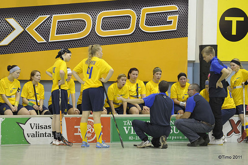 KariVellinki's profile picture. Valmennushommia FBC Turun ja luottamusmieshommia Pron väreissä. Toiminimi yrittäjä: KV-Data. Arsenal ja Ässät vahvasti menossa mukana.

https://t.co/HlJ2ERuTbA