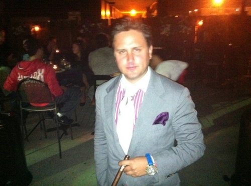 Intriguing..Intelligent..Passionate..Stylish..Cultured..Ambitious..
Social..Charitable..member of Les d' Amis Escoffier Society