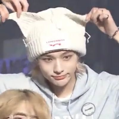 haniloveyaa's profile picture. 