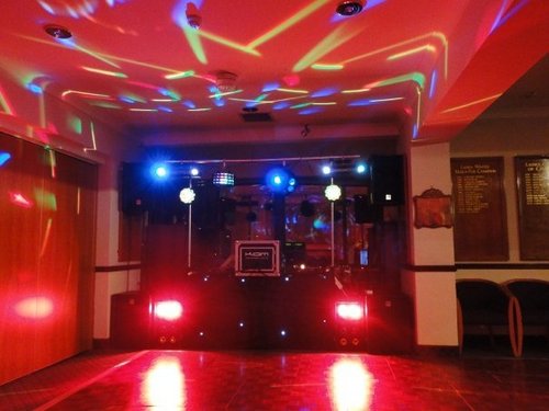 ampanddecksuk's profile picture. Mobile Disco serving Surrey and Surrounds 01737 887770