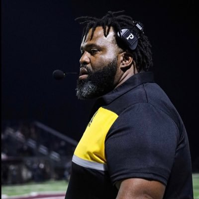 Winners don't wait for chances they take them....                                                     Defensive Coordinator@ Scotlandville Magnet High School