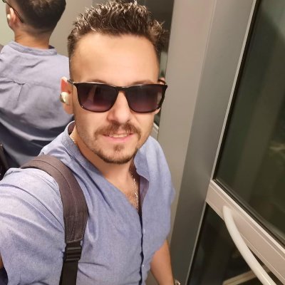 SMS Messaging Tech Lead.
Trying to make the SMS ecosystem simpler and more intuitive,
Interested in engineering, cosmology and evolution of gaming