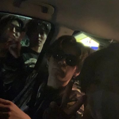 lixgoq's profile picture. 19