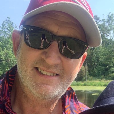 Hollowdog66's profile picture. very amateur tog , love music , live music , any music , Armchair Gooner, like a bit of walking and paddle boarding (badly) ex Wembley boy living in Kent
