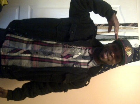 2 swag for da street, downloaded to cyber space n now I'm decoding her cloths n upload my lol