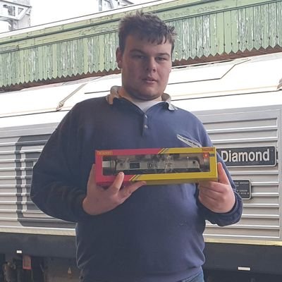 Hi, I'm Michael, I'm 16, I love Trainspotting, Railways, Lorries, Buses and Trains. My YouTube channel is the same name as my Twitter, please go Subscribe.