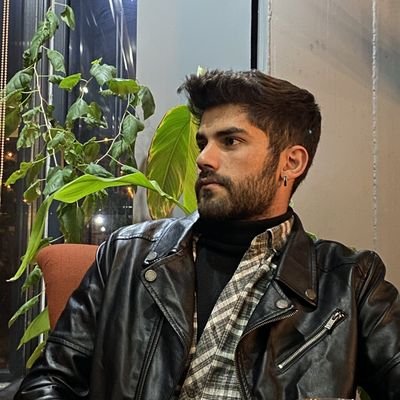 fjfjdjjddjj's profile picture. 